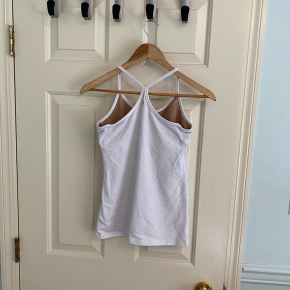 Lululemon Tank Top ✨ - Picture 2 of 3